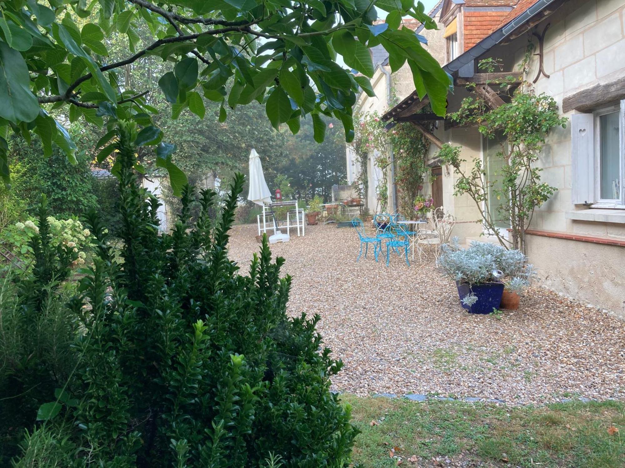 Une Maison, Un Jardin Berthenay ภายนอก รูปภาพ